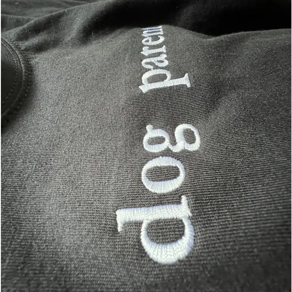 Embroidered ’dog mama’ Cotton Tee (black) - T-Shirt
