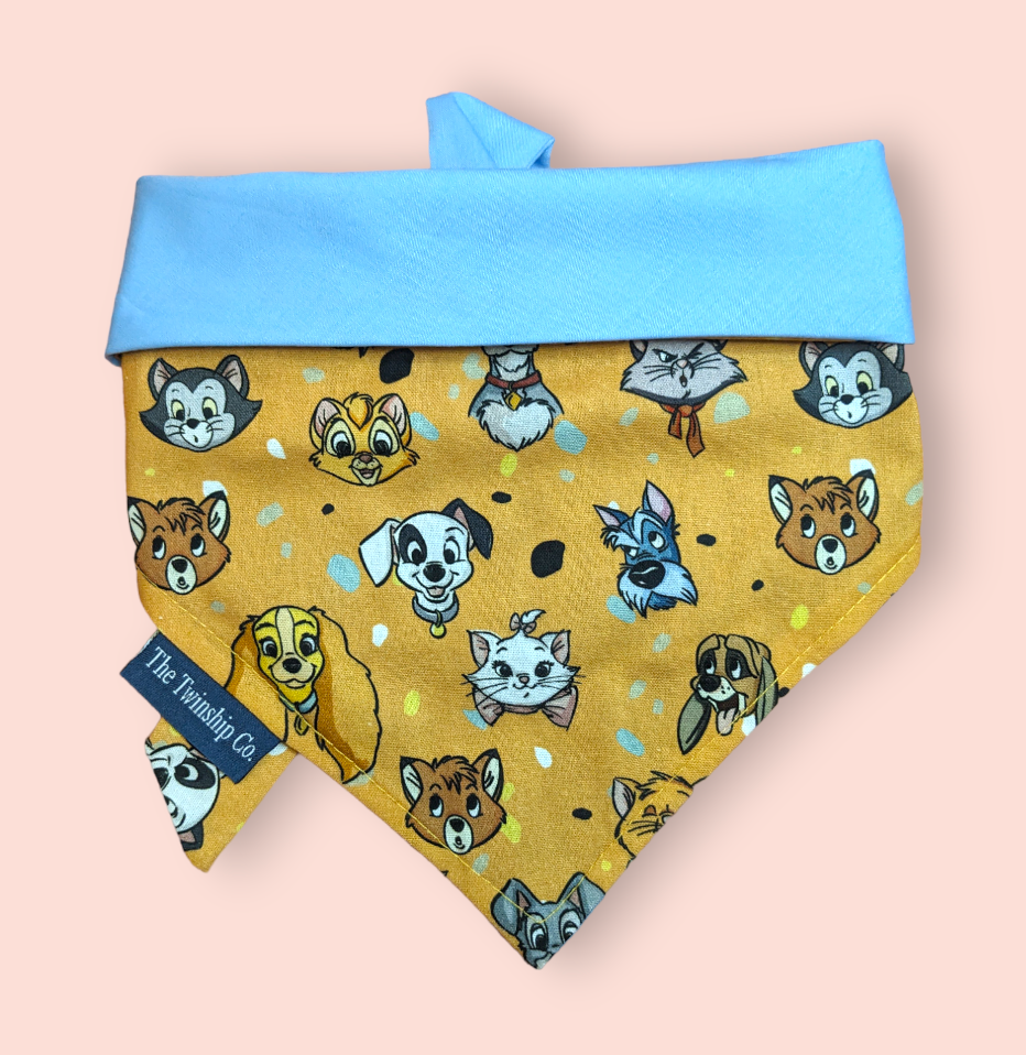 Reversible Pet Bandana: "靠脸吃饭" (Medium)